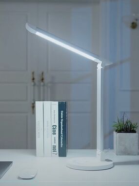 LED Lamp Taotronics Dimmable with USB Port White